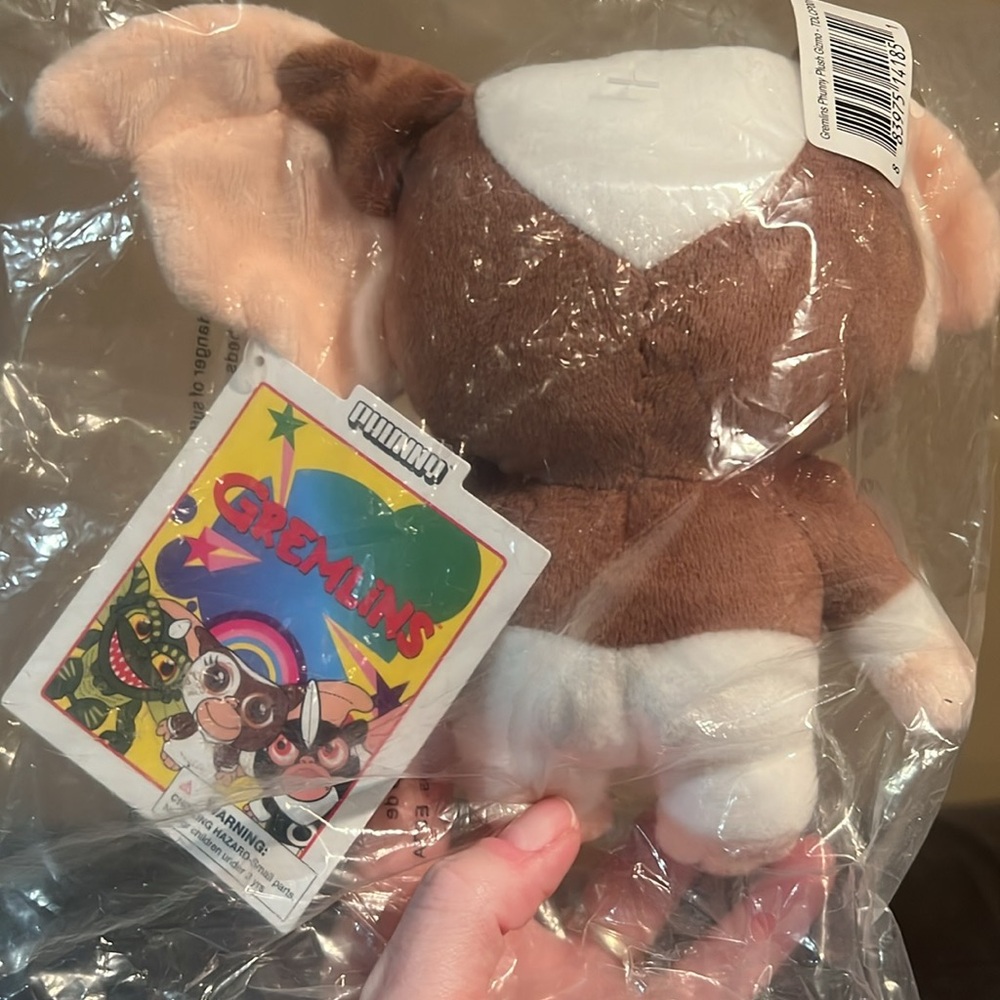 Gizmo plush NWT - Picture 4 of 4